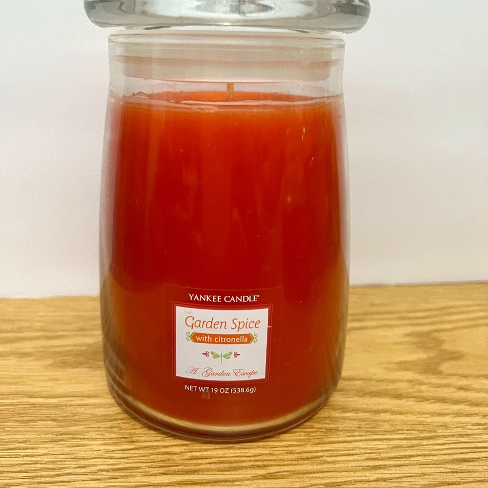YANKEE CANDLE - GARDEN SPICE WITH CITRONELLA - 19 OZ CANDLE - RETIRED HTF